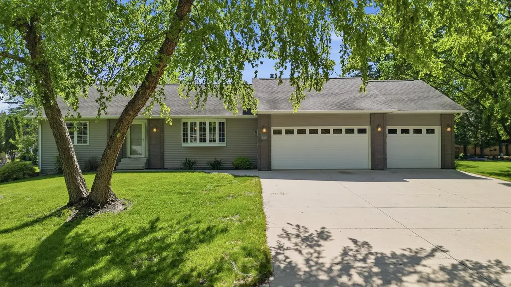 209 1st Avenue SW Geneva MN 56035
