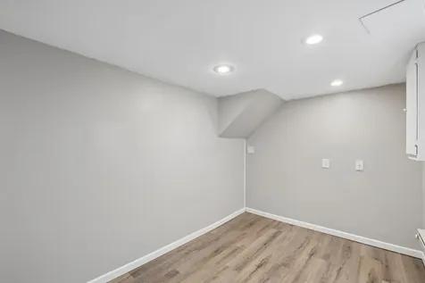 2043 Stanford Avenue Saint Paul MN 55105