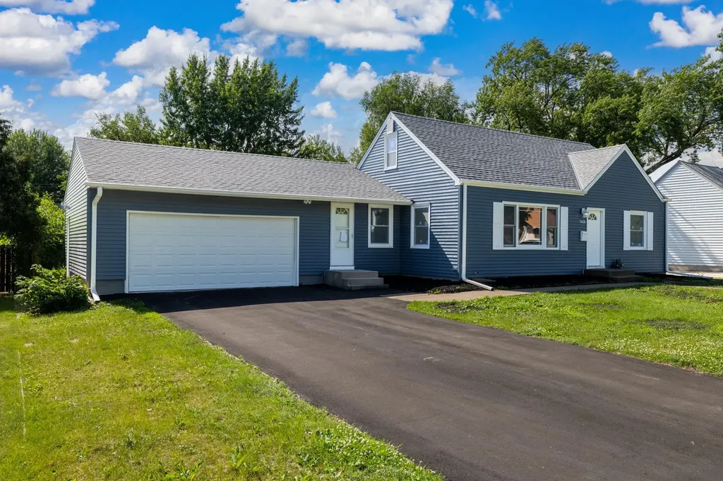 7438 Clinton Avenue Richfield MN 55423