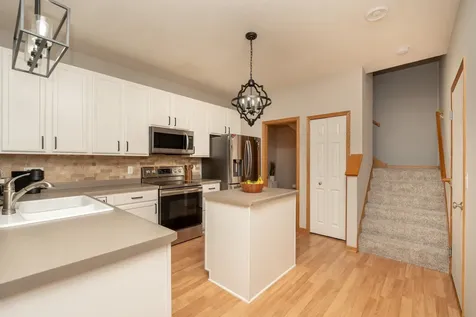 622 Tamarack Trail Farmington MN 55024