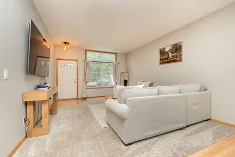 622 Tamarack Trail Farmington MN 55024