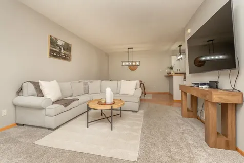 622 Tamarack Trail Farmington MN 55024