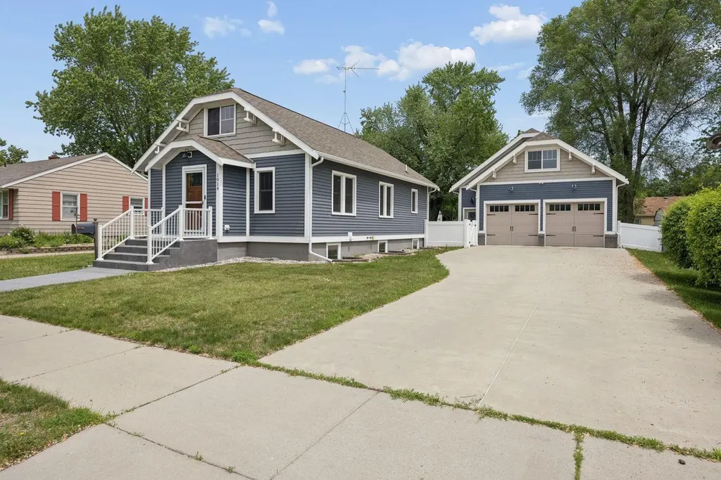 1014 11th Avenue N Saint Cloud MN 56303