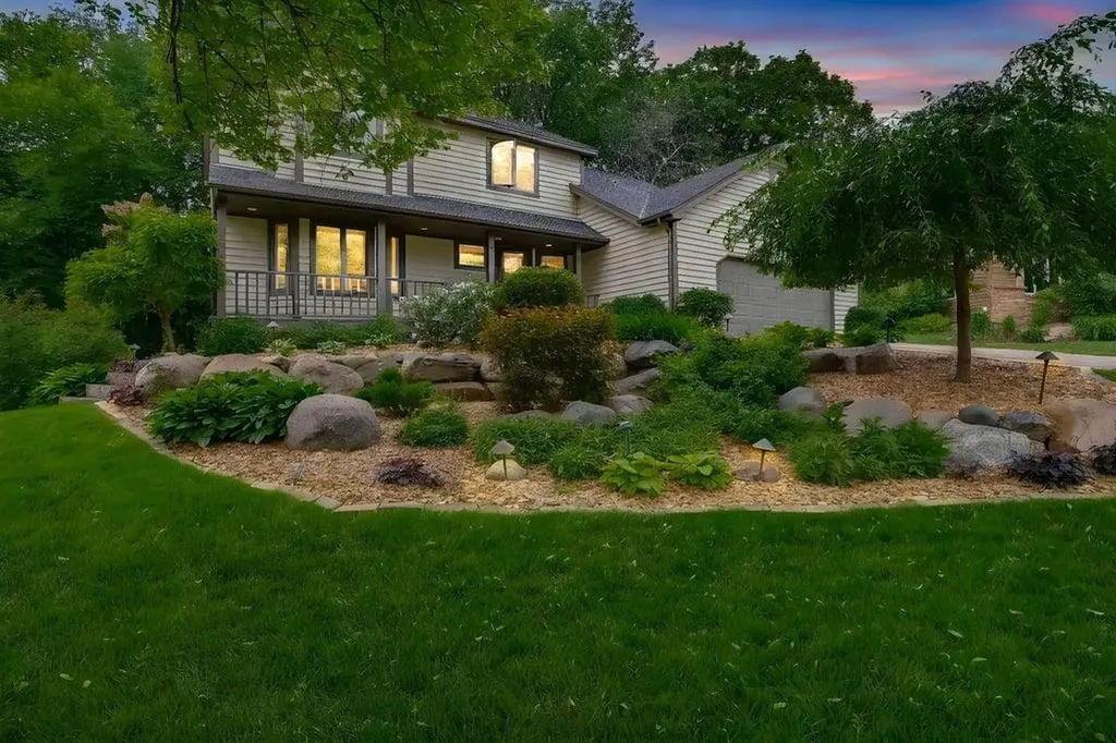 13766 Princeton Court Savage MN 55378