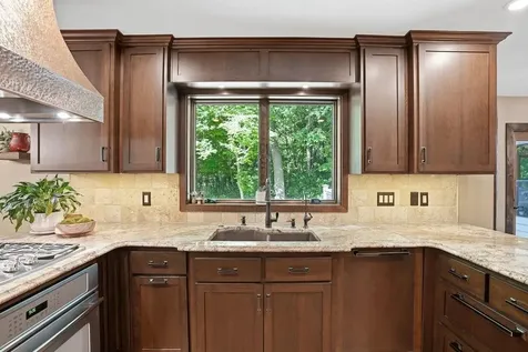 13766 Princeton Court Savage MN 55378