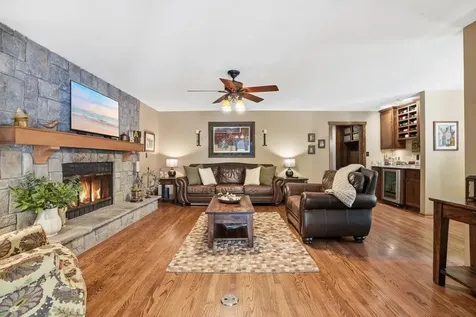 13766 Princeton Court Savage MN 55378