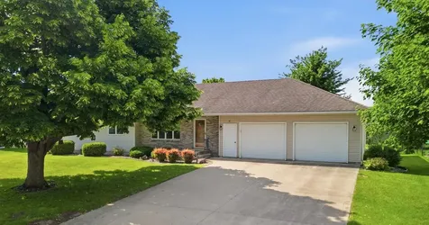 18 Mill Avenue Minnesota Lake MN 56068