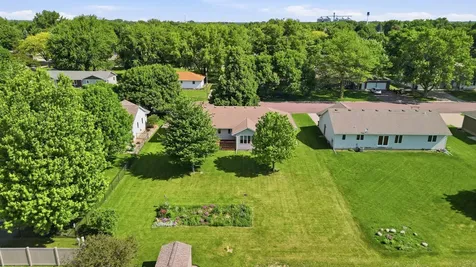 18 Mill Avenue Minnesota Lake MN 56068