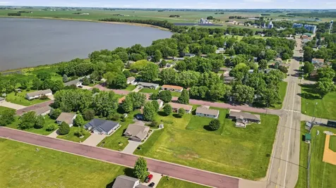 18 Mill Avenue Minnesota Lake MN 56068
