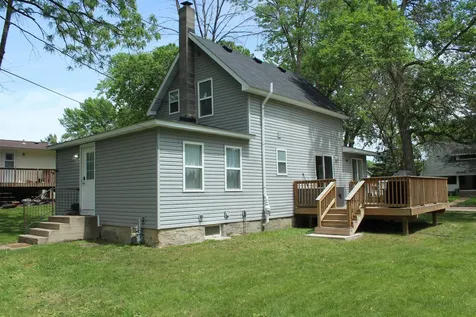 1521 Desoto Avenue N Glencoe MN 55336