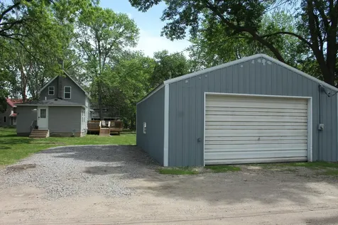 1521 Desoto Avenue N Glencoe MN 55336