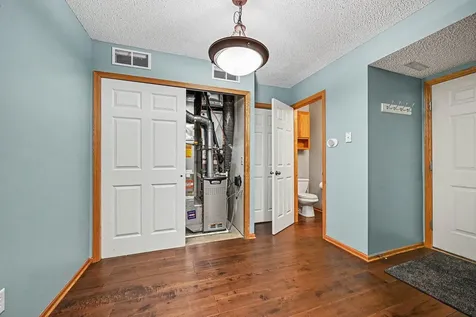 5443 Brewer Lane Inver Grove Heights MN 55076