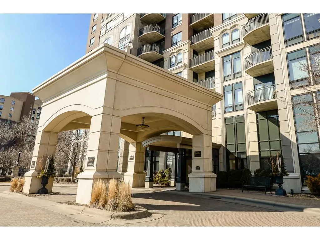 500 E Grant Street Minneapolis MN 55404