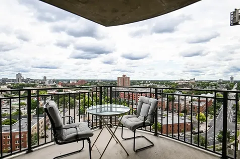 500 E Grant Street Minneapolis MN 55404