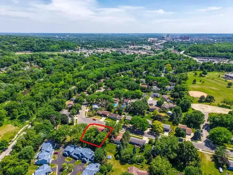 105 26th Street NW Rochester MN 55901