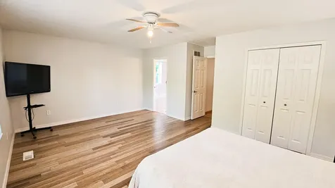 113 N Ash Street Chaska MN 55318