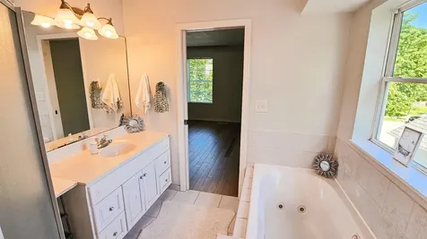 113 N Ash Street Chaska MN 55318