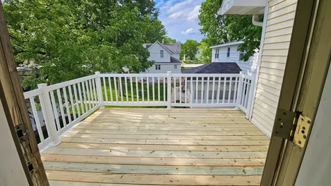113 N Ash Street Chaska MN 55318