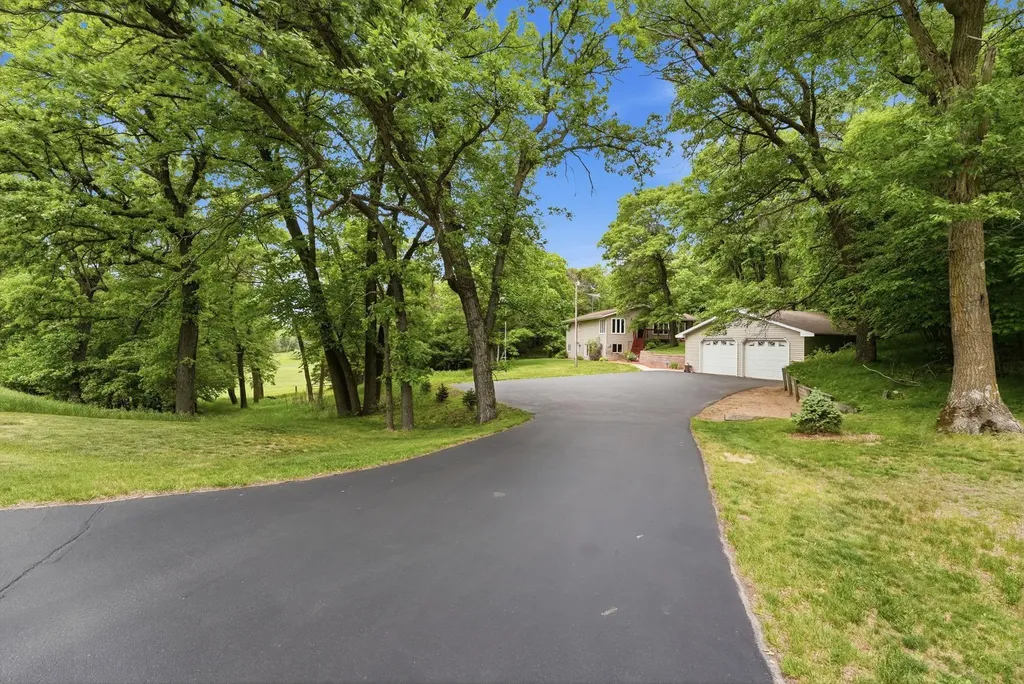 11870 County Road 40 NE Spicer MN 56288
