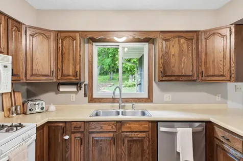 11870 County Road 40 NE Spicer MN 56288