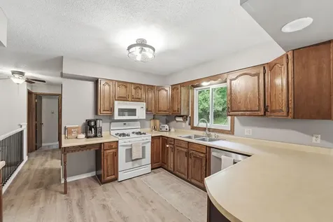 11870 County Road 40 NE Spicer MN 56288