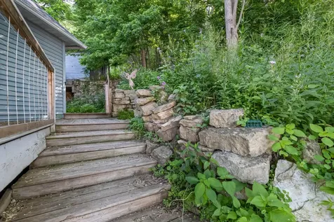 108 S Hill Street Fountain City WI 54629