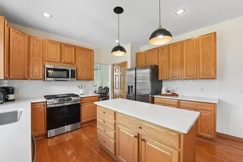 2409 Golf Drive Woodbury MN 55129