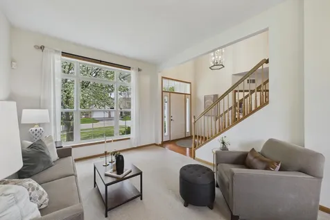 2409 Golf Drive Woodbury MN 55129