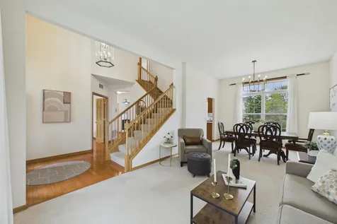 2409 Golf Drive Woodbury MN 55129