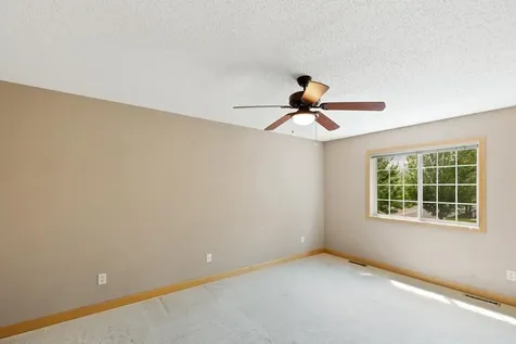 9090 Meadow Way Victoria MN 55386
