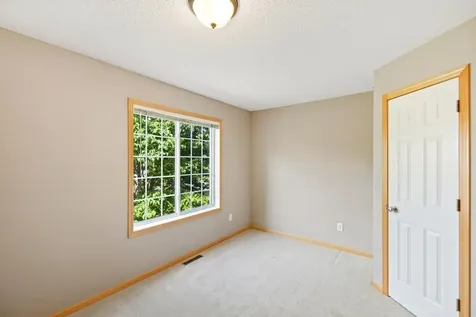 9090 Meadow Way Victoria MN 55386