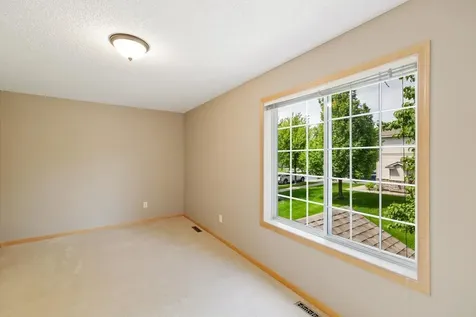 9090 Meadow Way Victoria MN 55386
