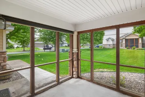9090 Meadow Way Victoria MN 55386