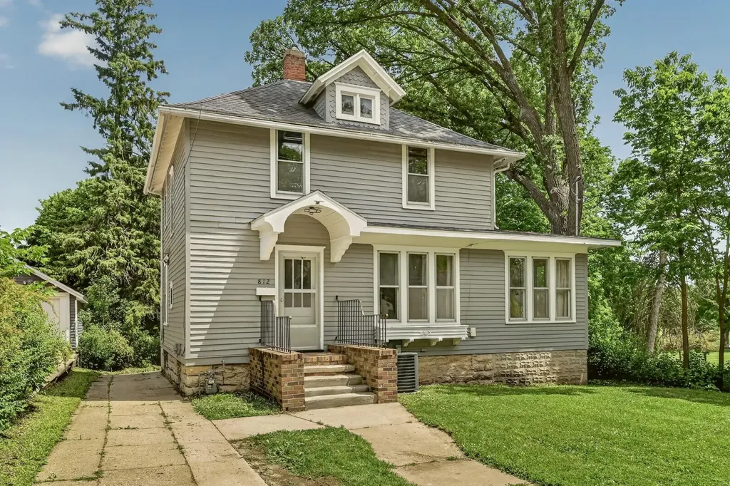 812 6th Avenue SW Rochester MN 55902