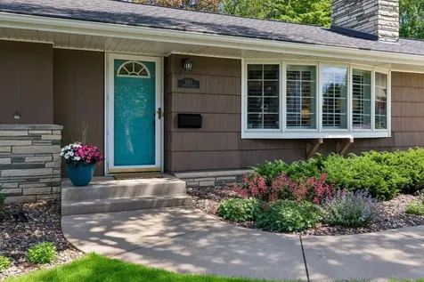 5917 Grimes Avenue S Edina MN 55424