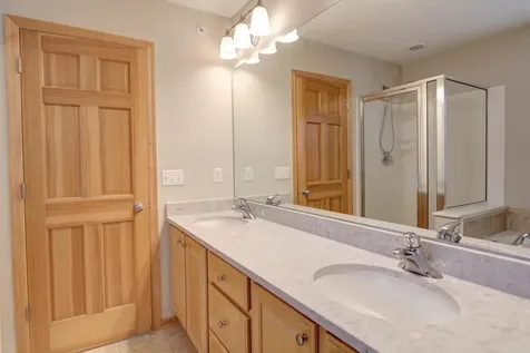 11272 Preswick Boulevard Eden Prairie MN 55344