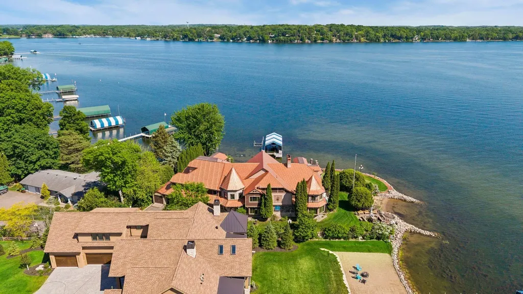 4100 Enchanted Lane Mound MN 55364