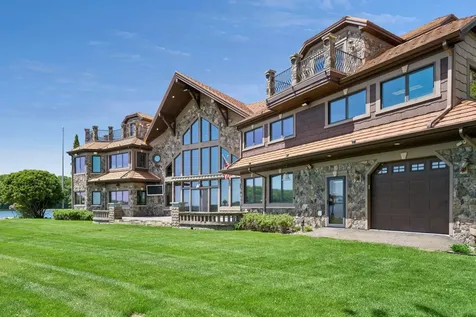 4100 Enchanted Lane Mound MN 55364