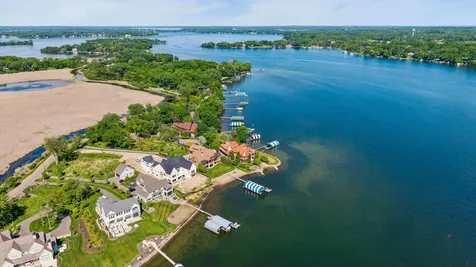 4100 Enchanted Lane Mound MN 55364