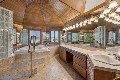 4100 Enchanted Lane Mound MN 55364