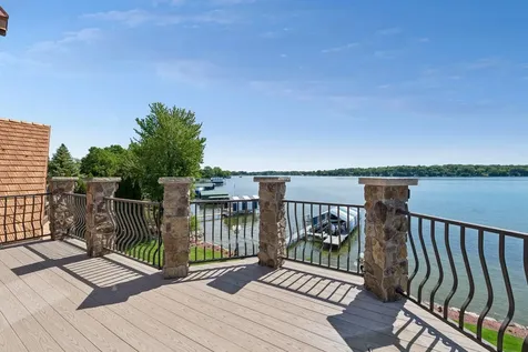 4100 Enchanted Lane Mound MN 55364