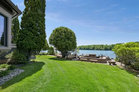 4100 Enchanted Lane Mound MN 55364