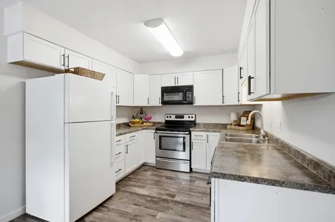 2328 Country Club Parkway Moorhead MN 56560