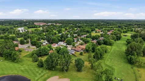 2328 Country Club Parkway Moorhead MN 56560