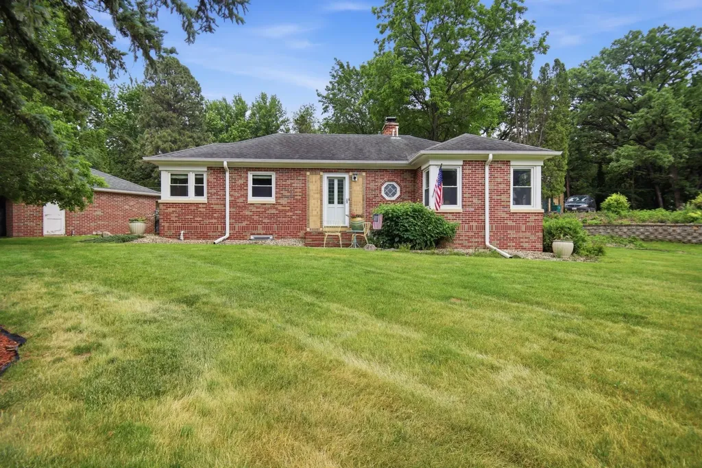 2103 3rd Avenue SW Austin MN 55912
