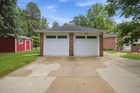 2103 3rd Avenue SW Austin MN 55912