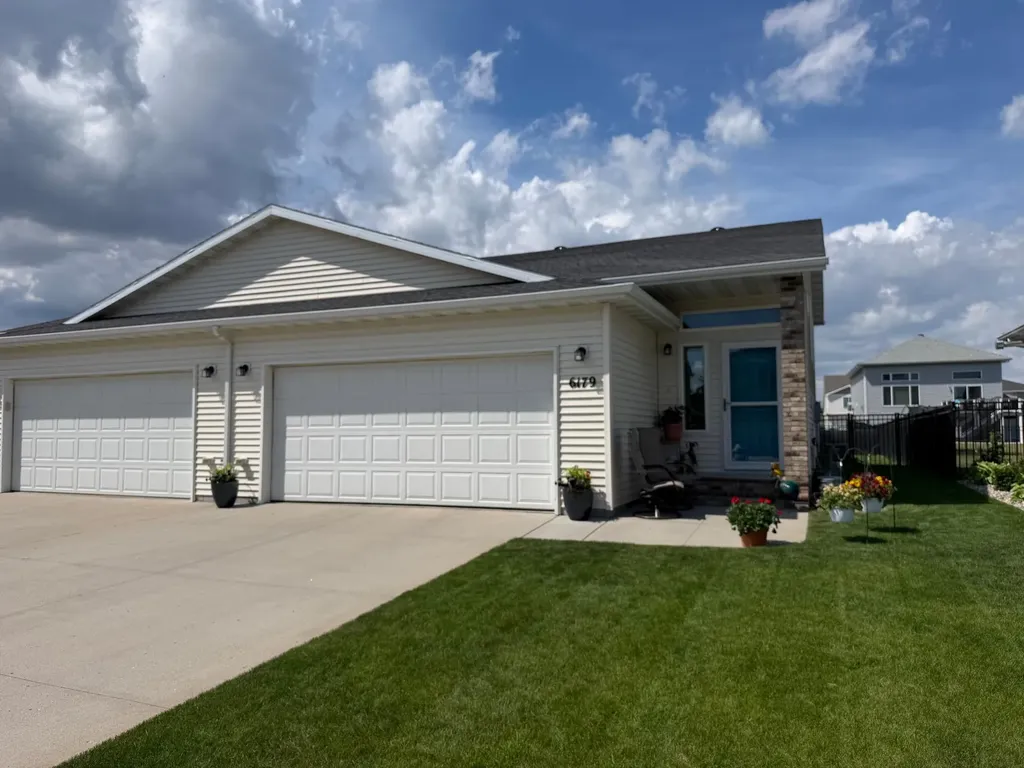 6179 56th Avenue S Fargo ND 58104