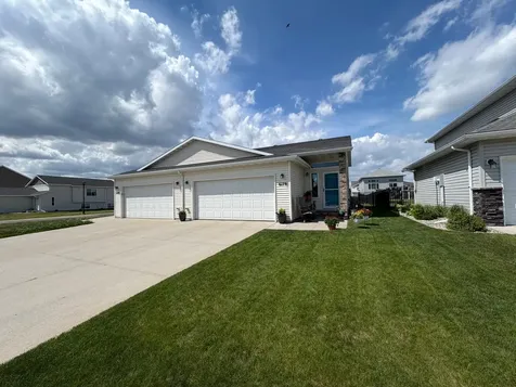 6179 56th Avenue S Fargo ND 58104