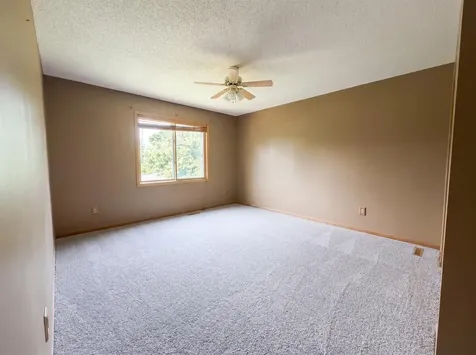9394 71st Bay S Cottage Grove MN 55016