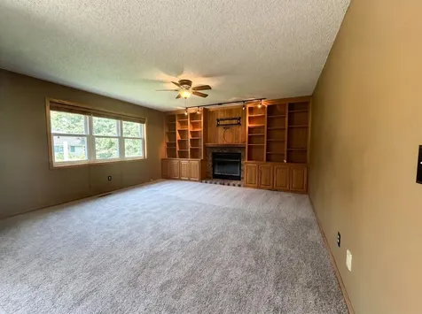9394 71st Bay S Cottage Grove MN 55016